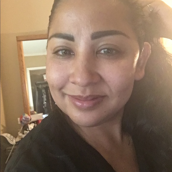 Meet your Posher, Tina - Picture 7 of 7